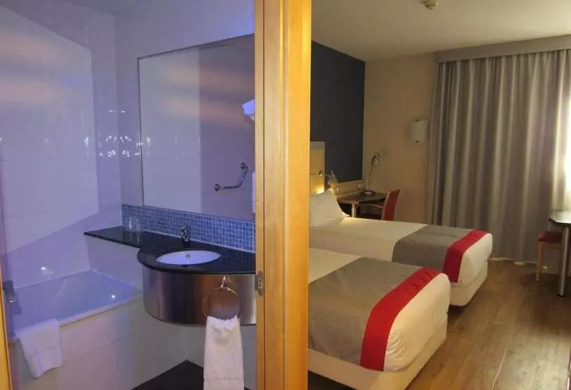 Fotos del hotel Holiday Inn Express Madridalcorcón, An Ihg:  18