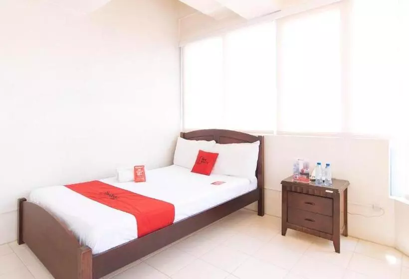 Fotos del hotel Reddoorz Plus @ E Rodriguez Corner Banawe:  20