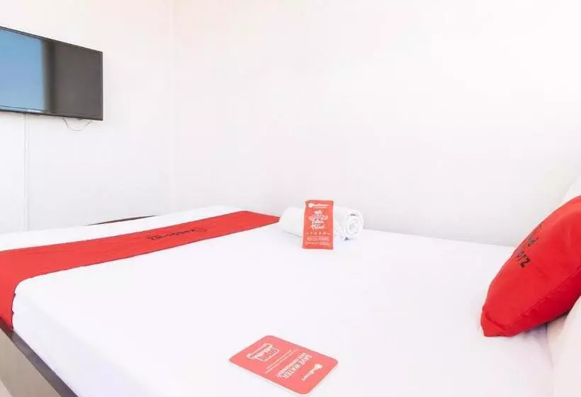 Fotos del hotel Reddoorz Plus @ E Rodriguez Corner Banawe:  11