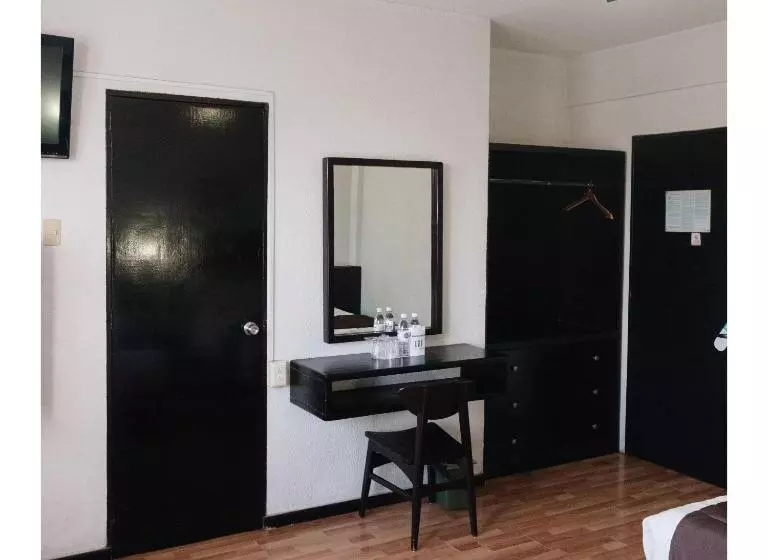 Fotos del hotel Hi  Impala Queretaro:  25