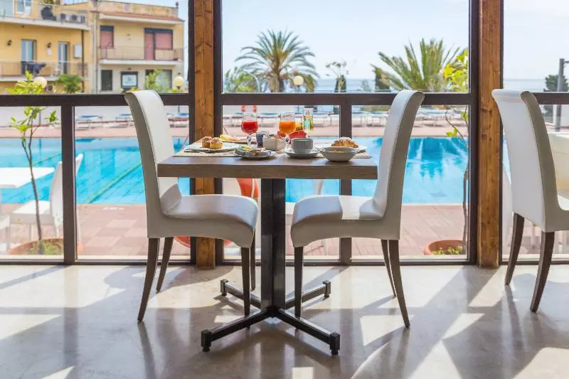 Fotos del hotel Villa Esperia:  10