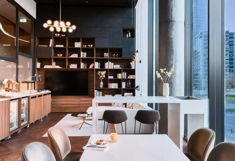 Fotos del hotel Holiday Inn Express  Warsaw  The Hub, An Ihg:  23