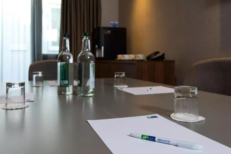 Fotos del hotel Holiday Inn Express London-wimbledon-south, An Ihg:  21