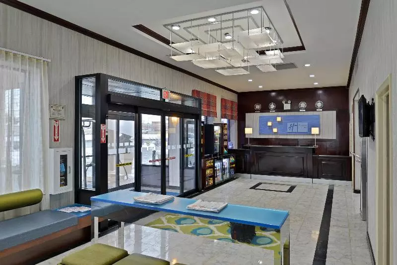 Fotos del hotel Holiday Inn Express Kennedy Airport, An Ihg:  8
