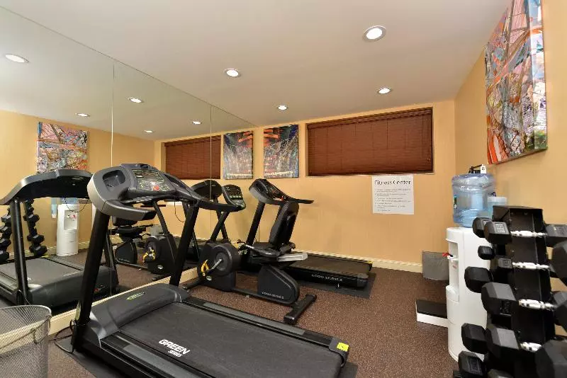 Fotos del hotel Holiday Inn Express Kennedy Airport, An Ihg:  4