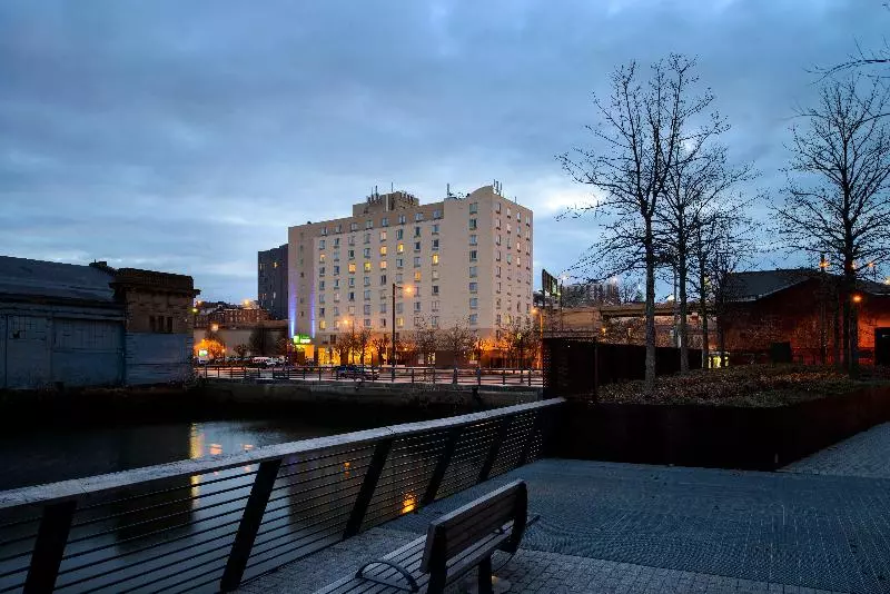 Fotos del hotel Holiday Inn Express Philadelphia  Penns Landing, An Ihg:  12