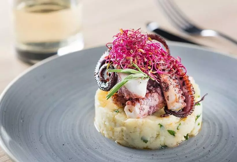 Fotos del hotel Ac  Bologna By Marriott:  16