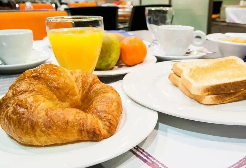 Fotos del hotel Gobeo Park:  3