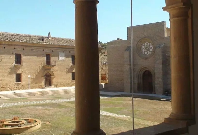 Fotos del hotel Hospederia Monasterio De Rueda:  15
