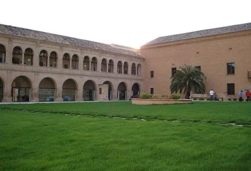 Fotos del hotel Hospederia Monasterio De Rueda:  12