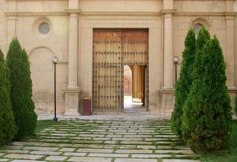 Fotos del hotel Hospederia Monasterio De Rueda:  17