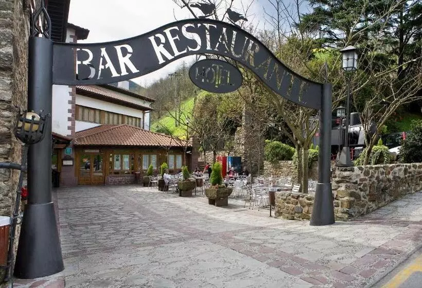 Fotos del hotel Venta De Etxalar:  3