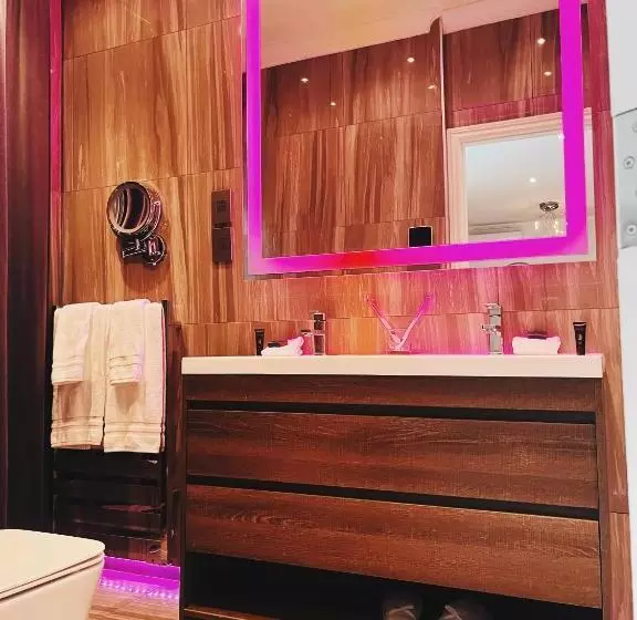 Fotos del hotel Kutuma:  18