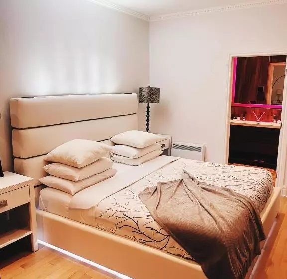 Fotos del hotel Kutuma:  6