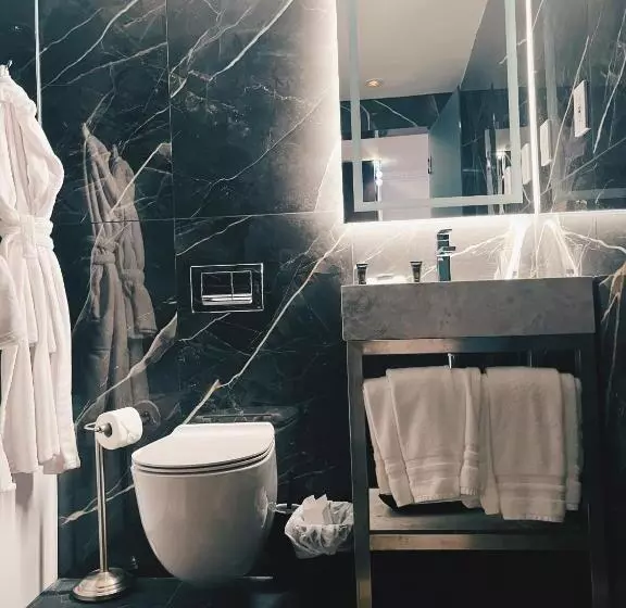 Fotos del hotel Kutuma:  9