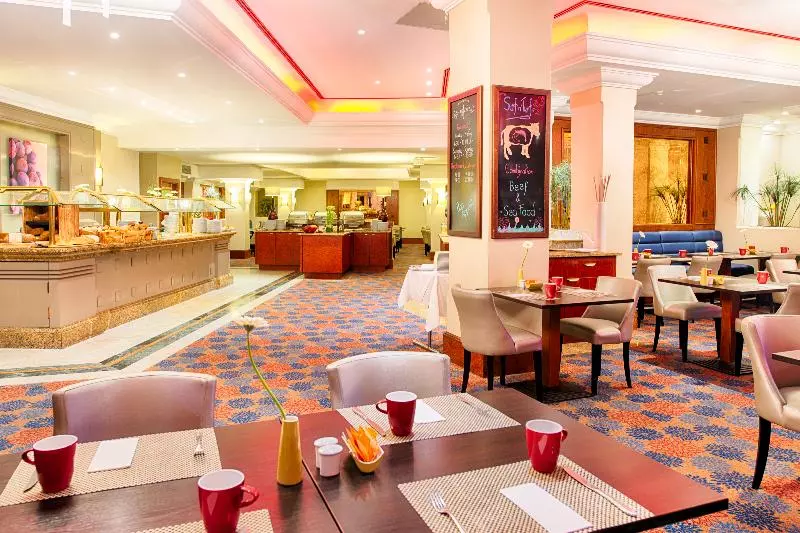 Fotos del hotel Leonardo  Düsseldorf City Center:  18