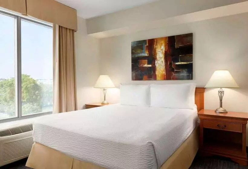 Fotos del hotel Days By Wyndham Niagara Falls Centre St. By The Falls:  9