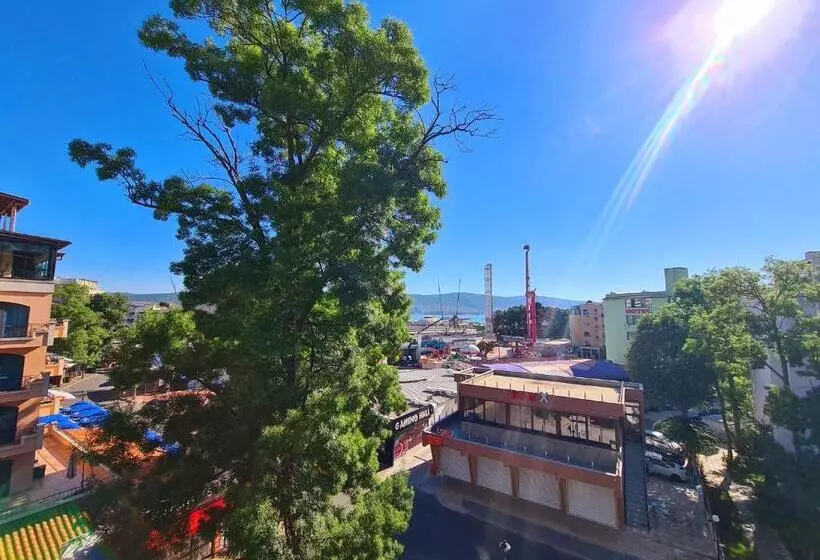 Fotos del hotel Juli:  11