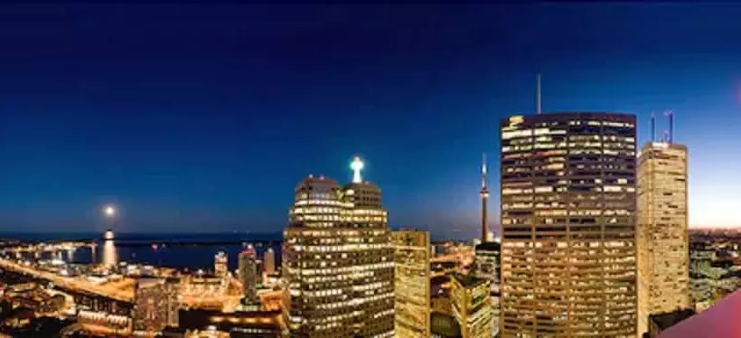 Fotos del hotel One King West Hotel And Residence:  8