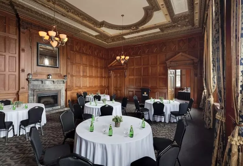 Fotos del hotel One King West Hotel And Residence:  6