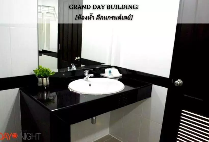 Fotos del hotel The Grand Day Night:  5