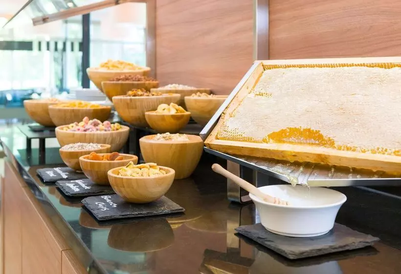 Fotos del hotel Sisuites:  25