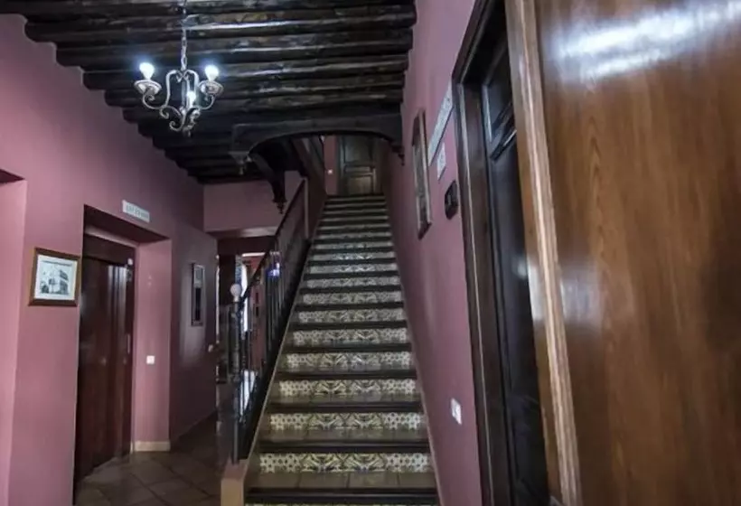 Fotos del hotel Casa Grande De El Burgo:  3