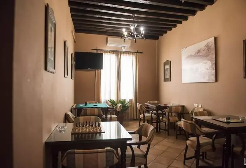 Fotos del hotel Casa Grande De El Burgo:  18