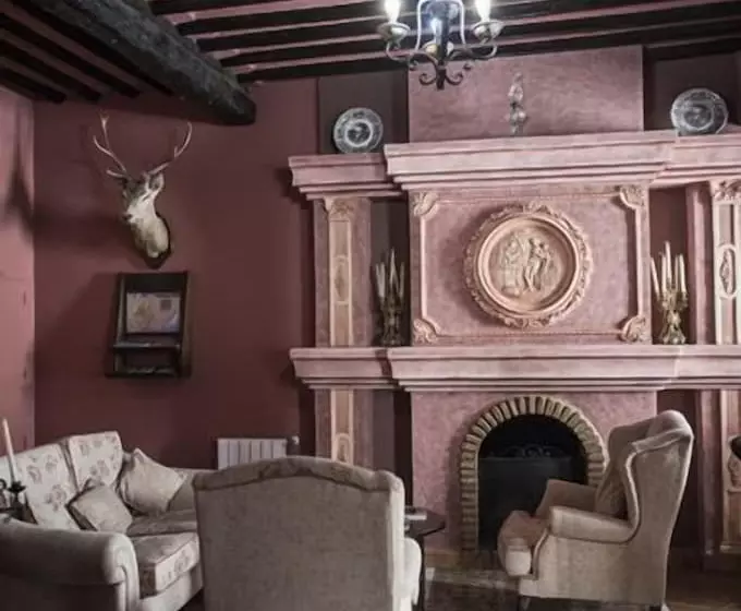 Fotos del hotel Casa Grande De El Burgo:  12