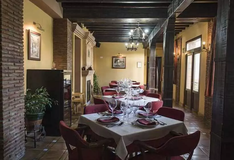 Fotos del hotel Casa Grande De El Burgo:  4