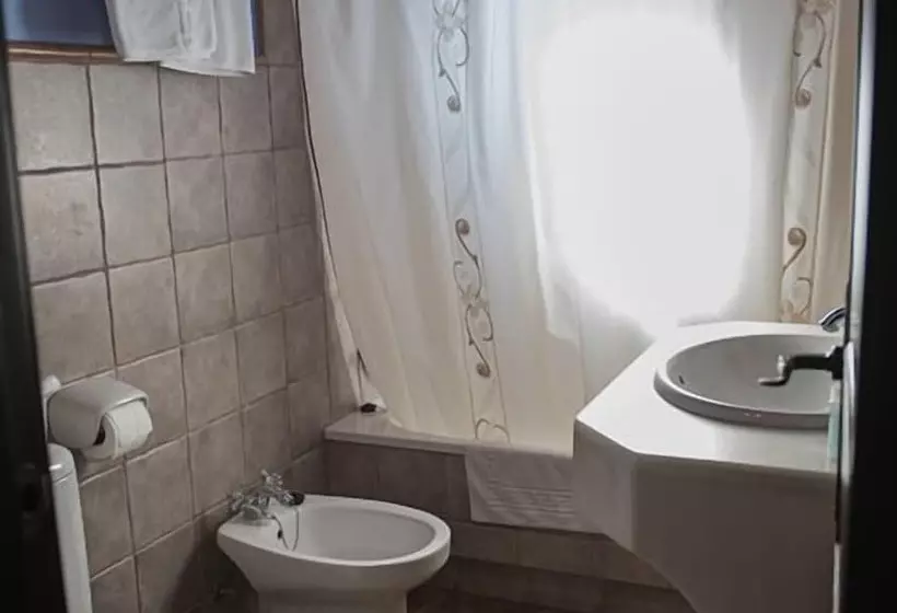 Fotos del hotel Casa Grande De El Burgo:  6