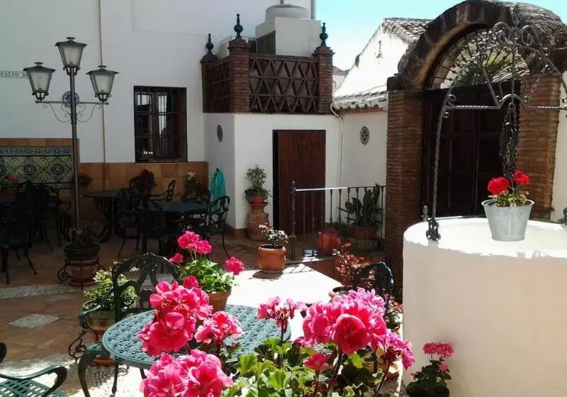 Fotos del hotel Casa Grande De El Burgo:  25