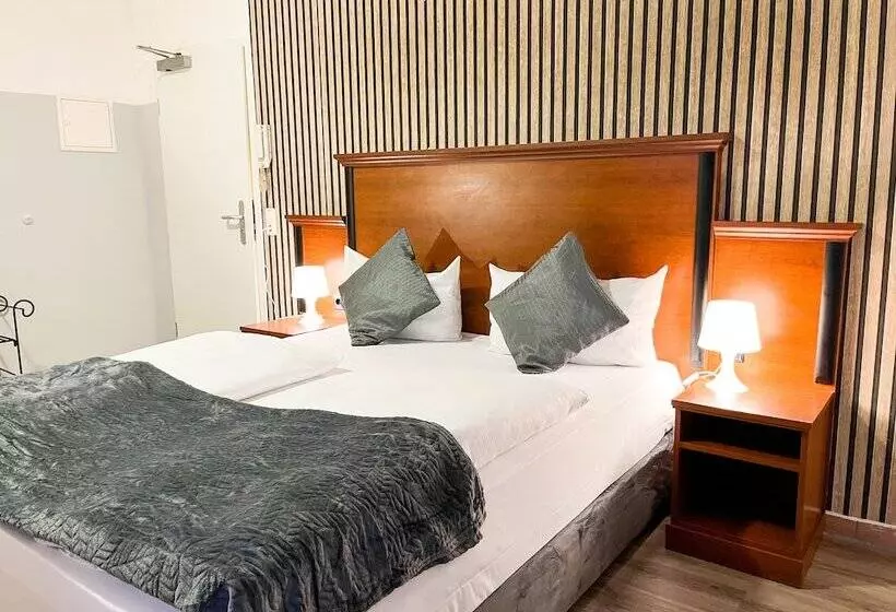 Fotos del hotel City Hotel West:  11