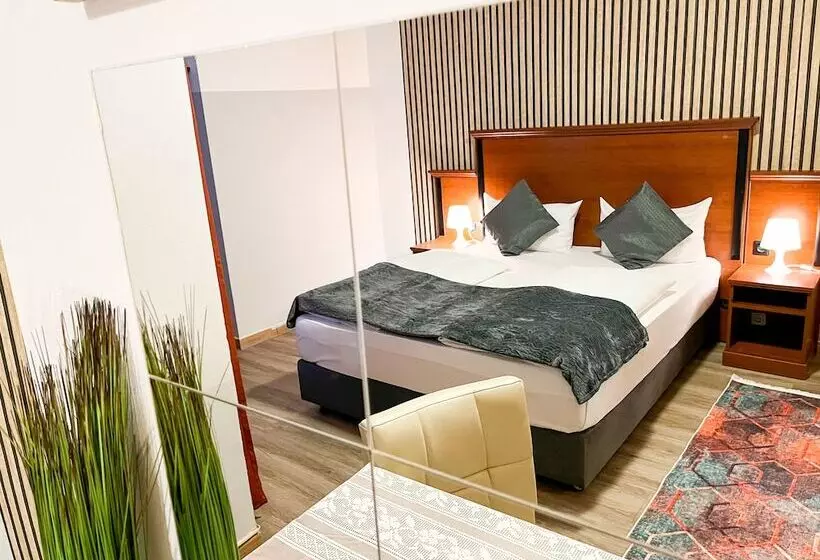 Fotos del hotel City Hotel West:  15