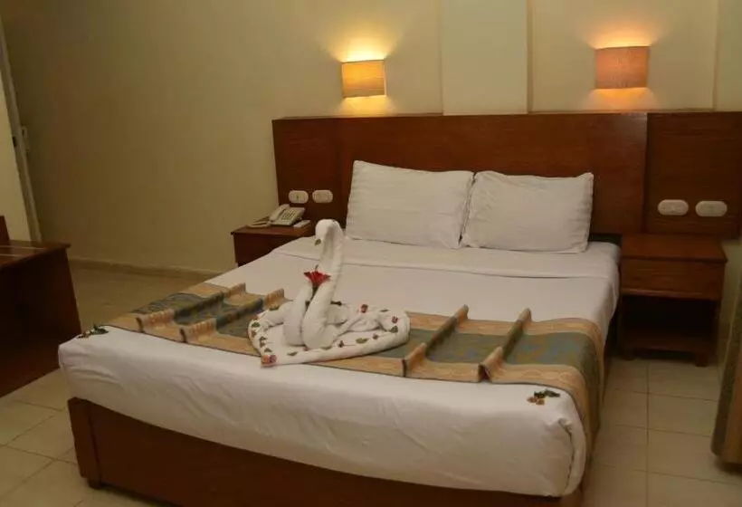 Fotos del hotel Empire Beach Resort:  15