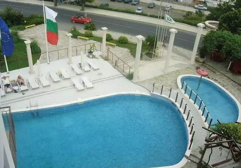 Fotos del hotel Menabria:  8