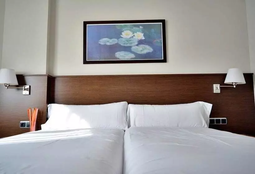 Fotos del hotel Palacio Congresos:  17