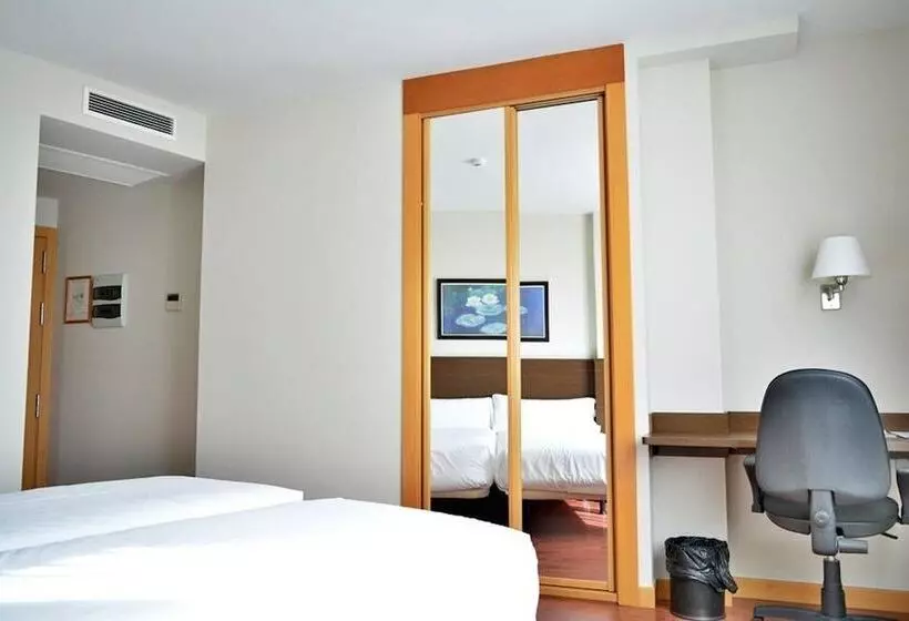 Fotos del hotel Palacio Congresos:  16