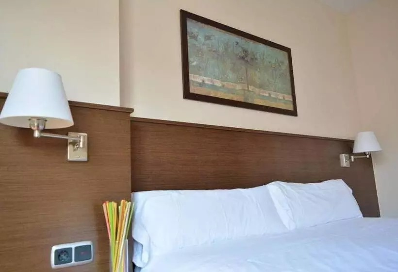 Fotos del hotel Palacio Congresos:  13