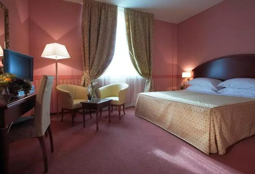 Fotos del hotel Savoia Hotel Regency:  19