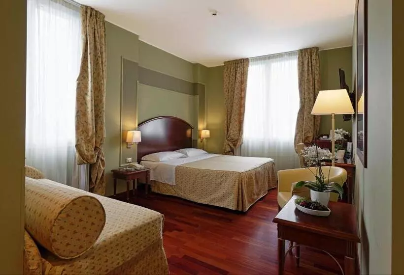 Fotos del hotel Savoia Hotel Regency:  15