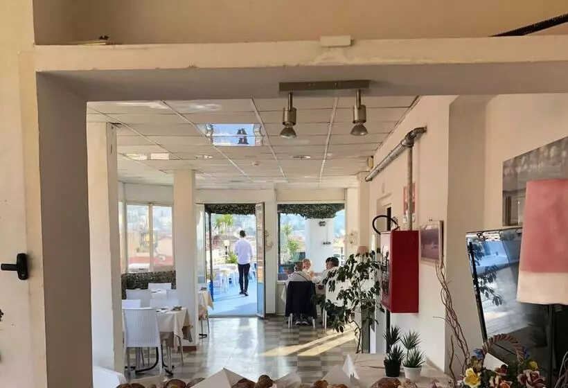 Fotos del hotel Belvedere:  2