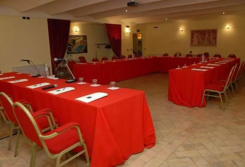 Fotos del hotel Relais Dell'Olmo:  6