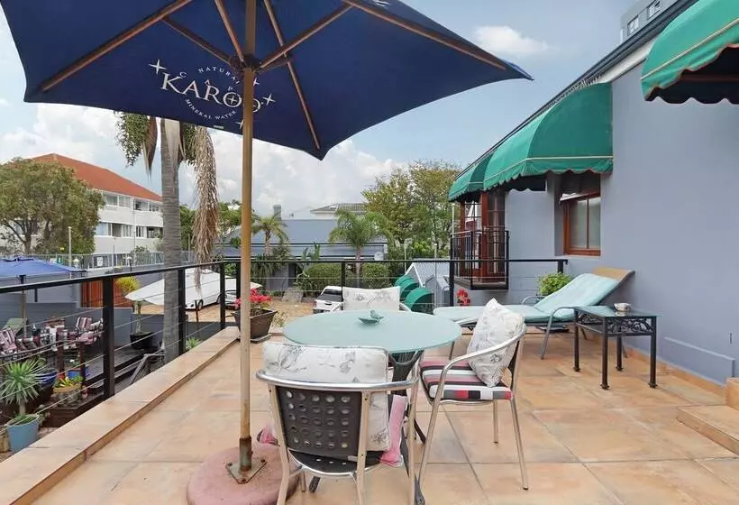 Fotos del hotel 40 Winks Guest House Green Point:  14