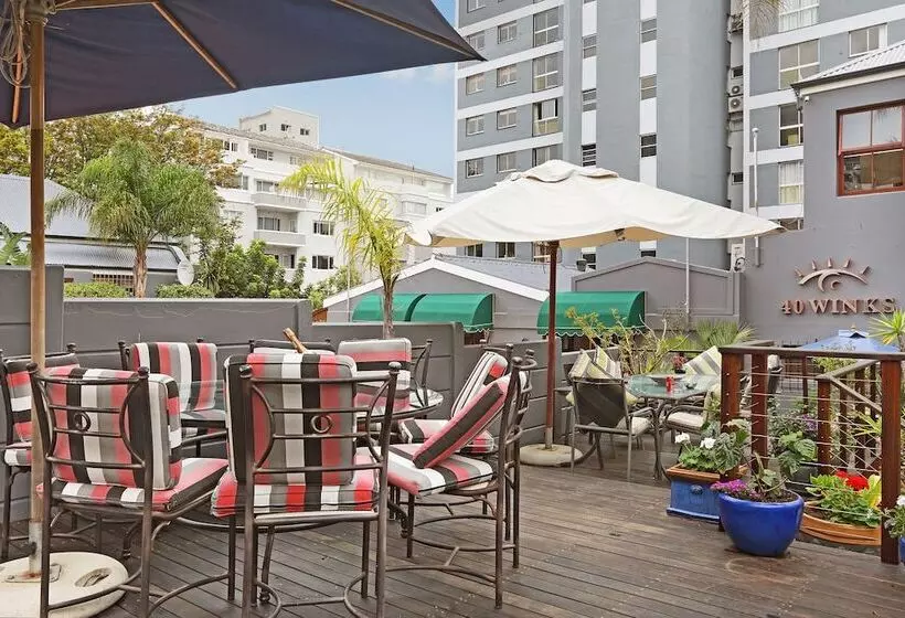 Fotos del hotel 40 Winks Guest House Green Point:  5