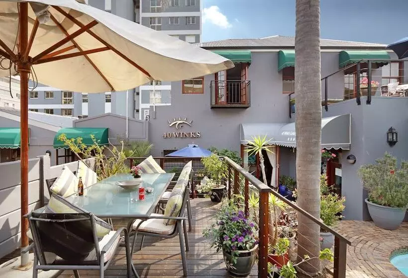 Fotos del hotel 40 Winks Guest House Green Point:  11