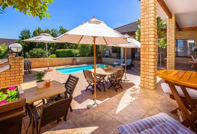 Fotos del hotel Amber Guest Lodge:  21