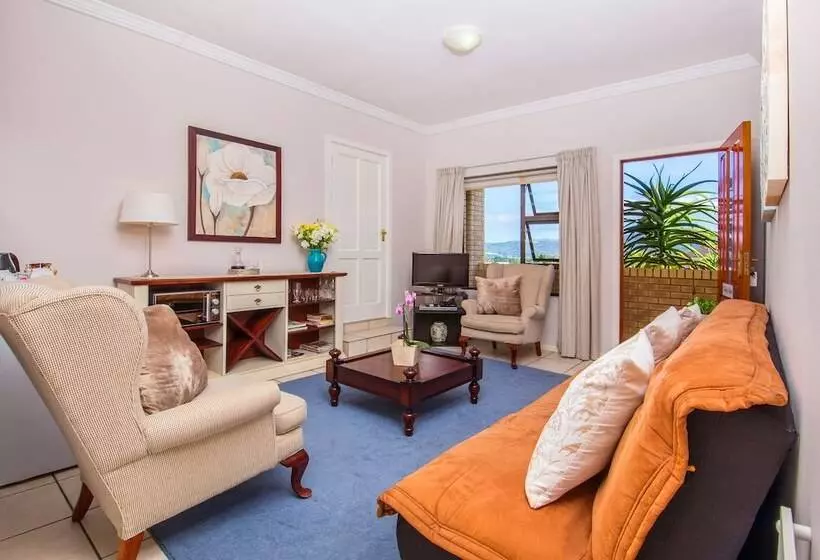 Fotos del hotel Amber Guest Lodge:  25