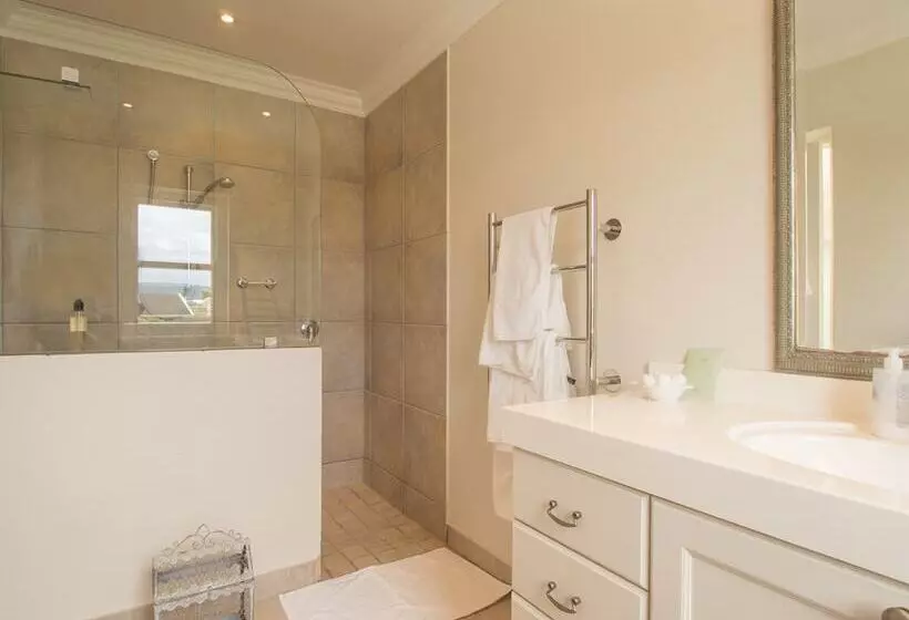 Fotos del hotel Isola Bella Guest House:  15