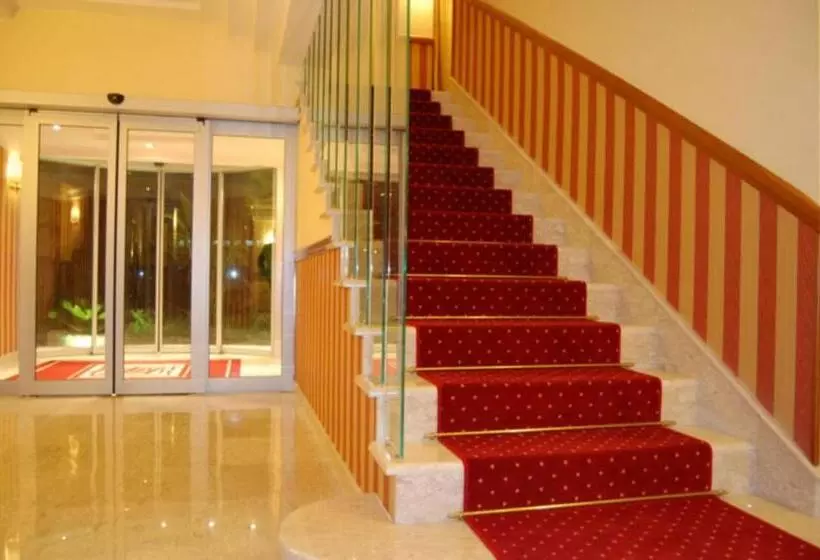 Fotos del hotel Joyfull:  2